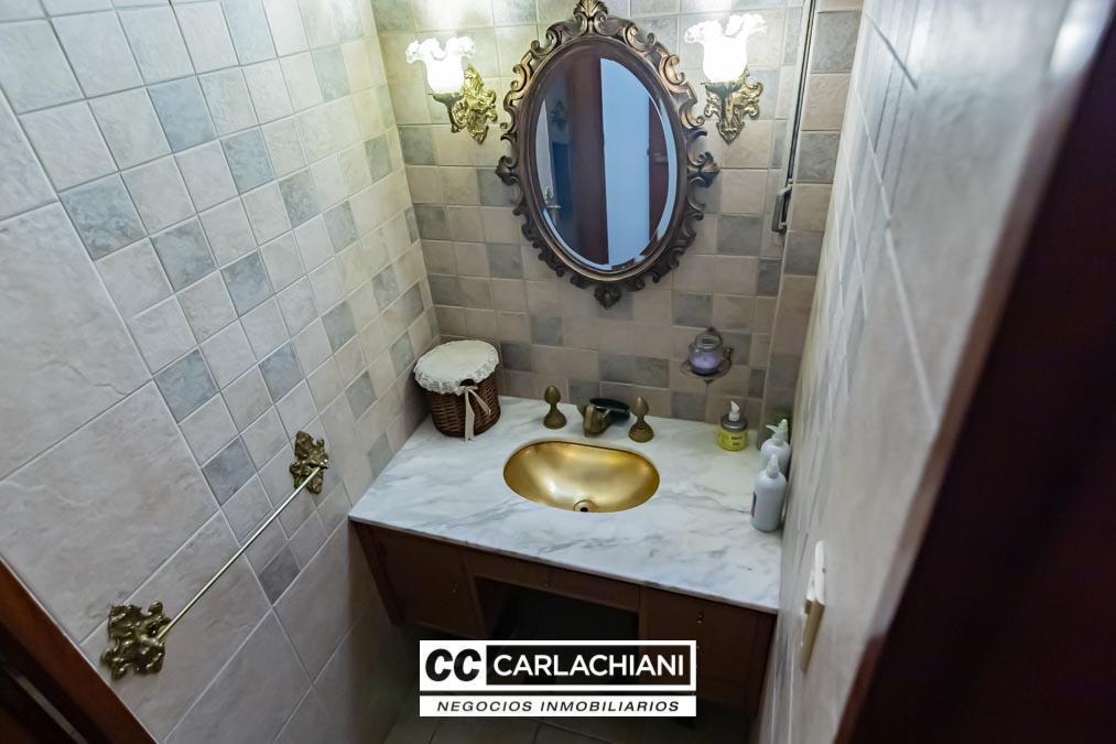 Imponente Casa en Rosario - 4 Dorm. - Pileta, Quincho y Sauna. 1