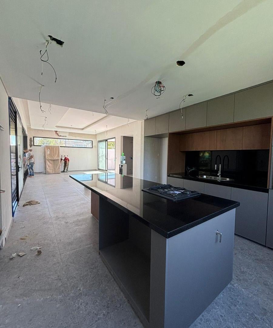 Foto de Venta Casa a Estrenar de Lujo La Rinconada Naturaleza Verde Deportes, imagen 5