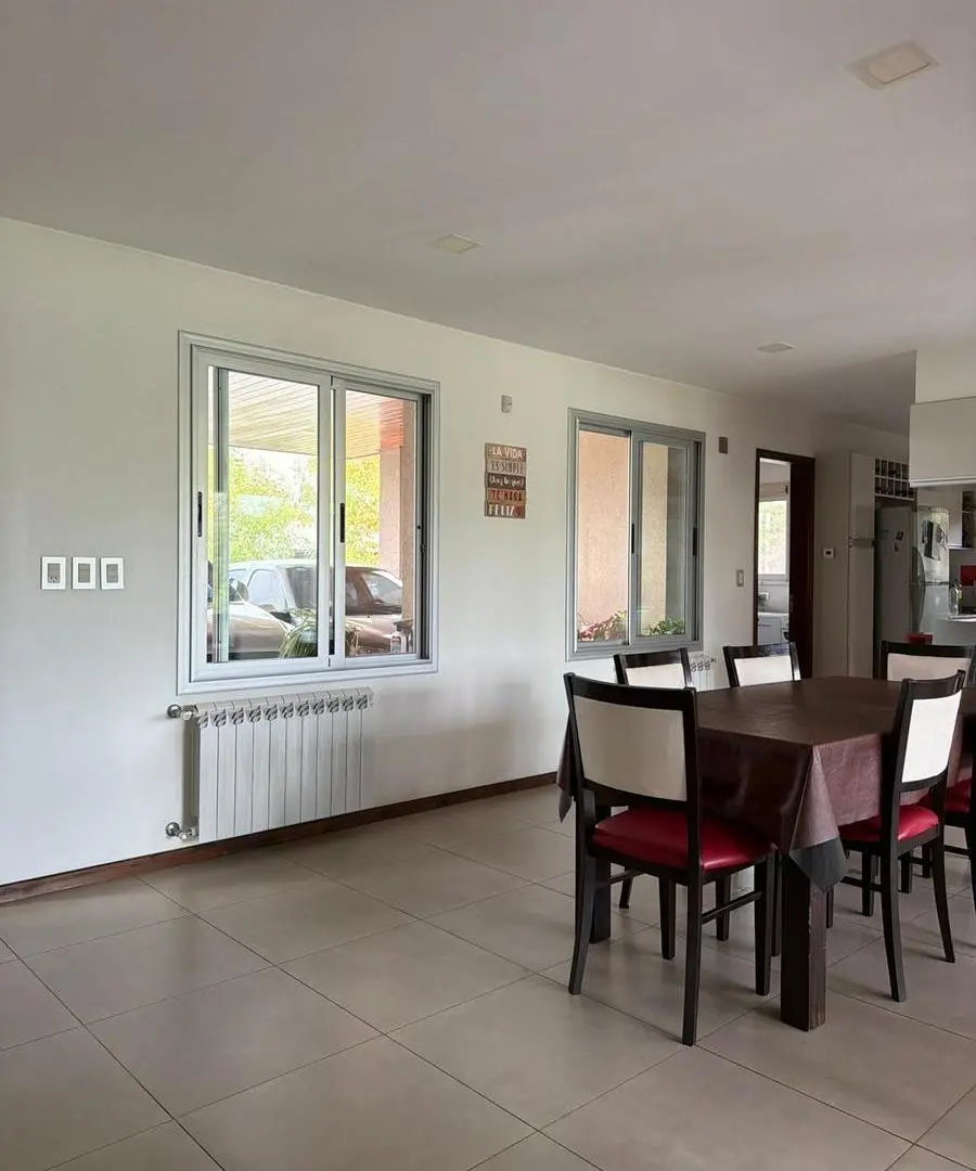 Casa en venta 3 dormitorios - Funes San Sebastian 8