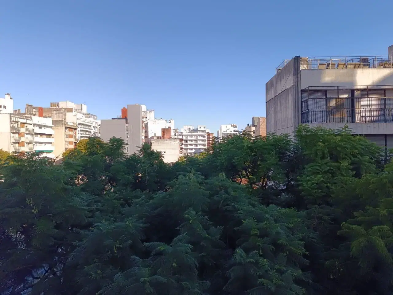 Venta semipiso 1 dormitorio Centro Balcón al Frente 3