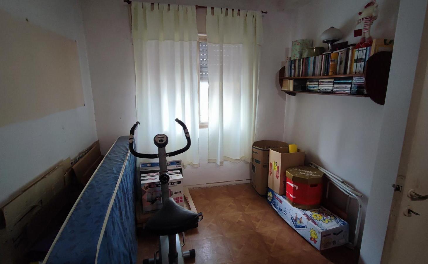 Foto de Casa en venta 3 dormitorios con lugar para vehículo - Alberdi Rosario, imagen 3