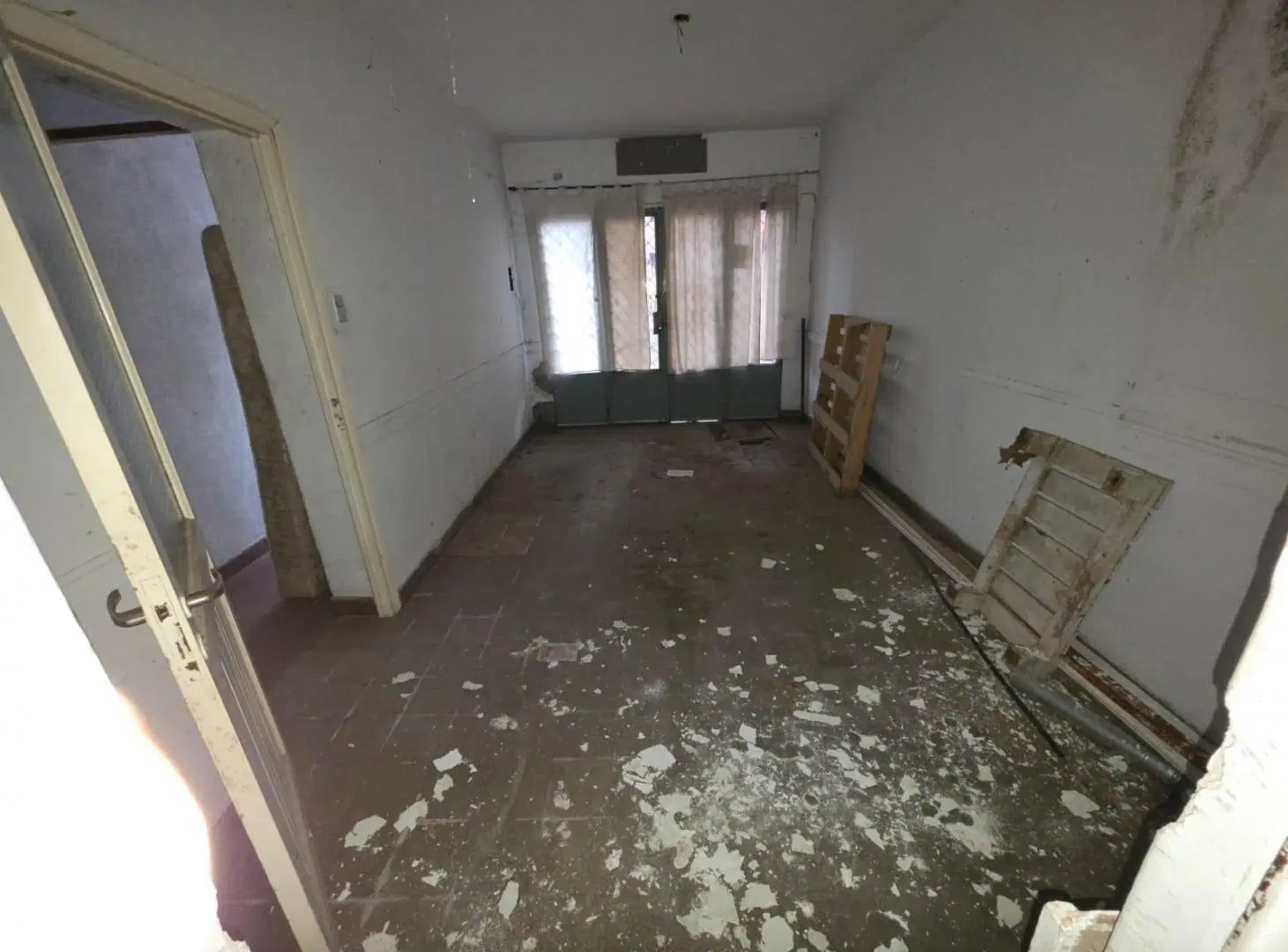 Casa en venta a reciclar - Bario Luis Agote Rosario 8