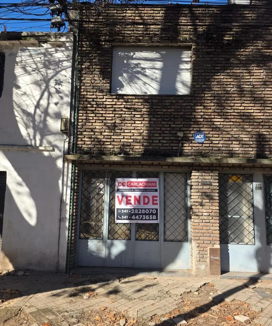 Casa en venta a reciclar - Bario Luis Agote Rosario 3