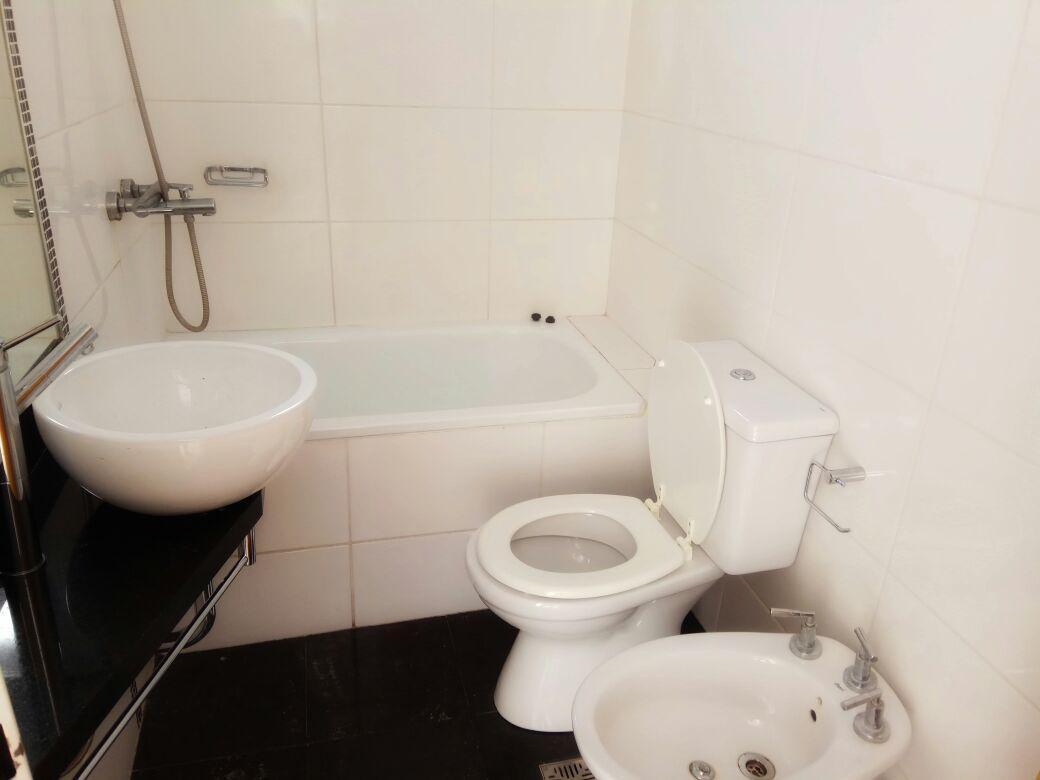 Foto de Un dormitorio con cochera., imagen 1