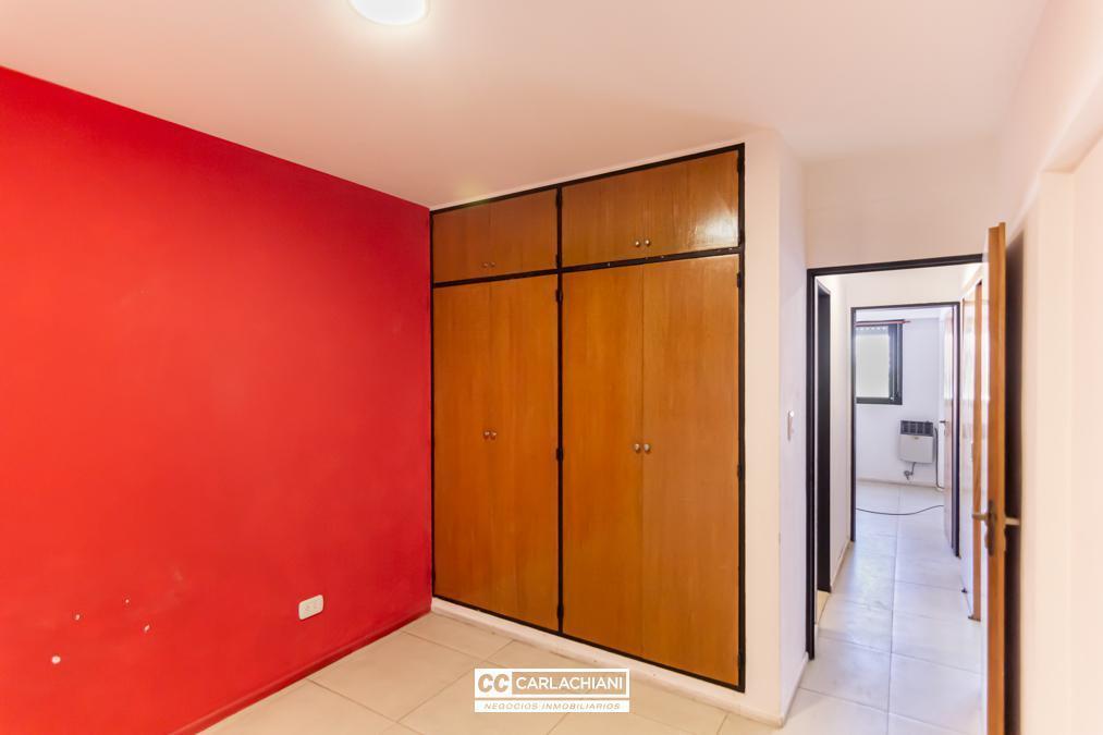 Foto de Departamento en venta Centro Rosario - 2 dormitorios con cochera, imagen 3