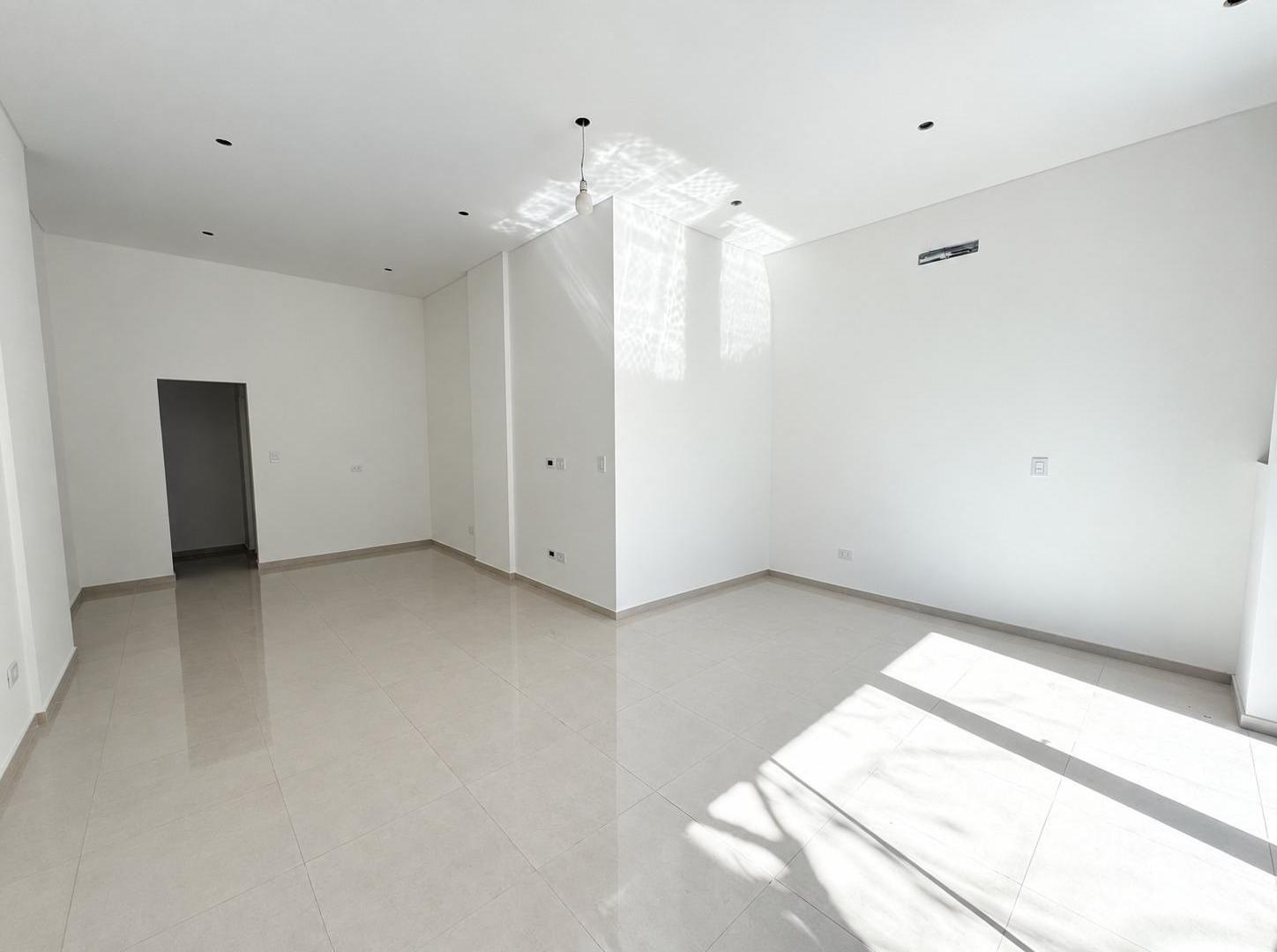 Foto de Local comercial a estrenar en alquiler / Barrio Lourdes, imagen 5