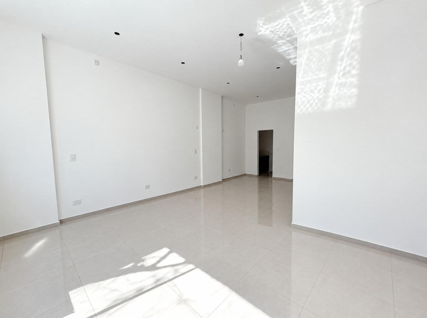 Foto de Local comercial a estrenar en alquiler / Barrio Lourdes, imagen 4