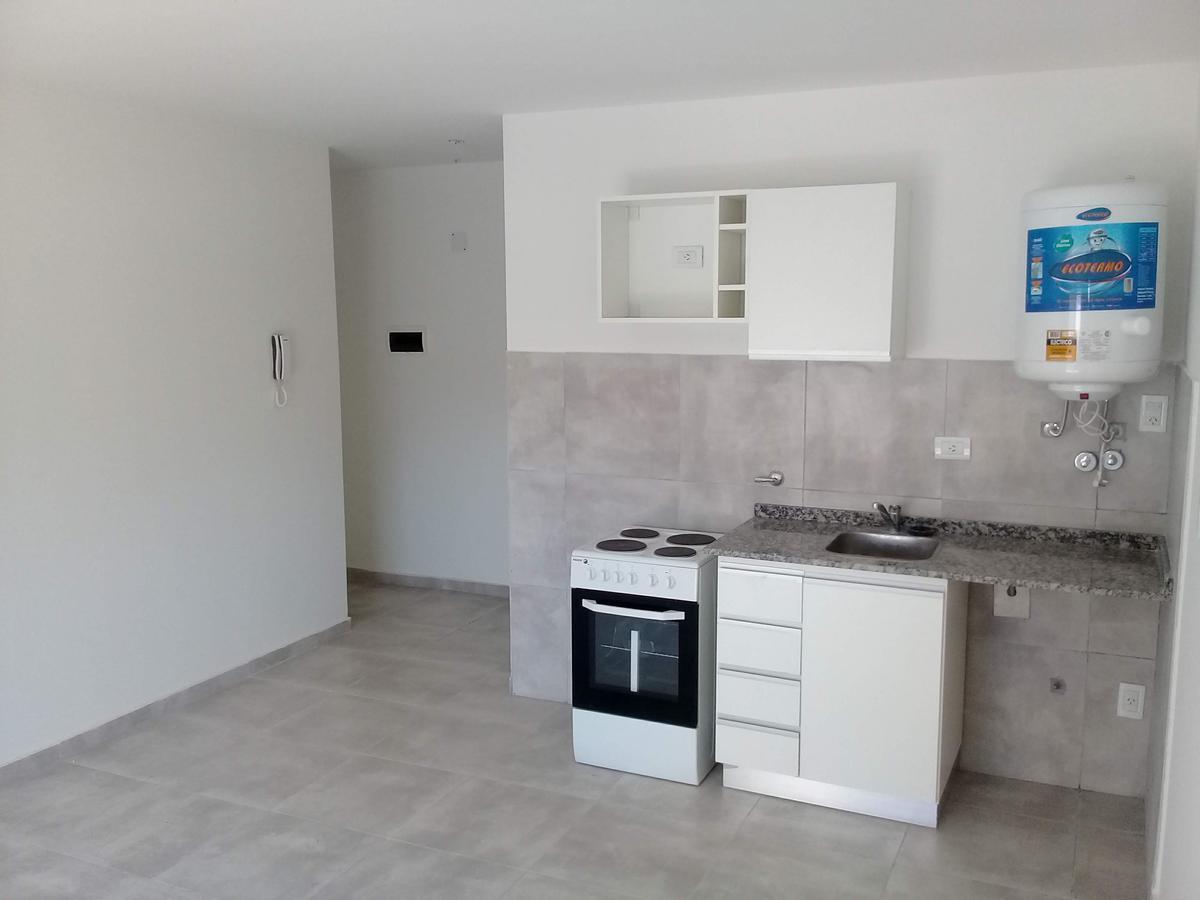 Foto de Italia y Montevideo - Monoambiente - Semi nuevo, imagen 3