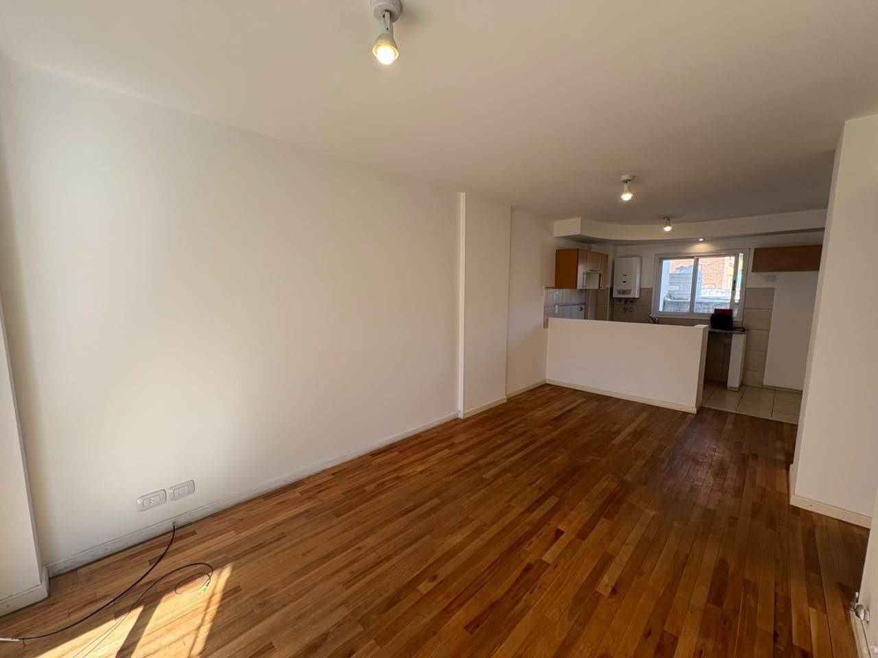 Foto de DEPARTAMENTO DE 1 DORMITORIO EN ALQUILER / ZONA CENTRO, imagen 4