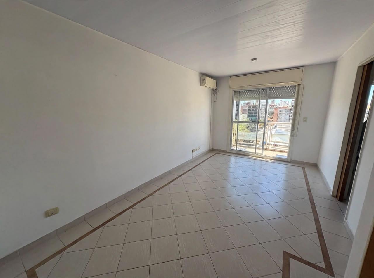 Foto de Departamento de 1 dormitorio con terraza exclusiva / Zona Centro, imagen 1