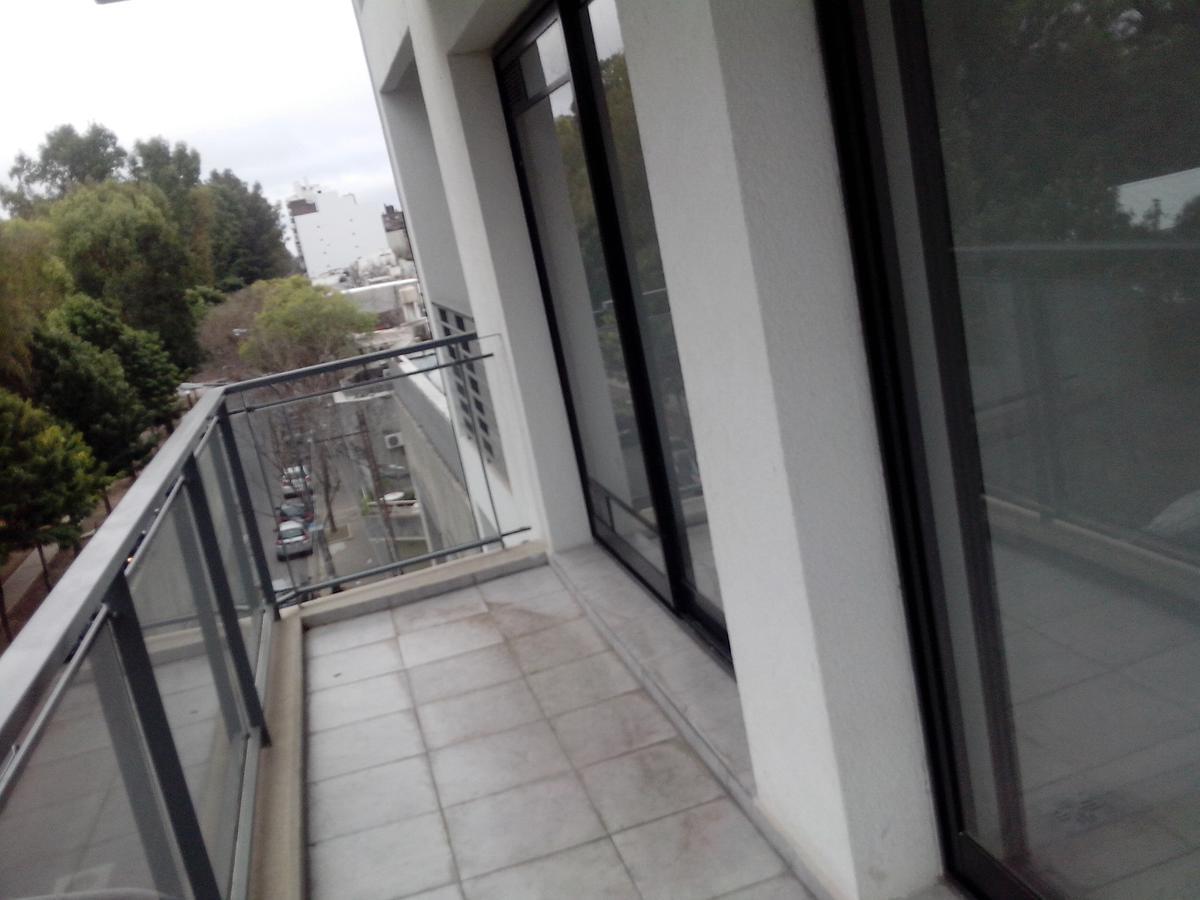 Foto de Frente al parque, terraza con pileta y parrilla., imagen 4