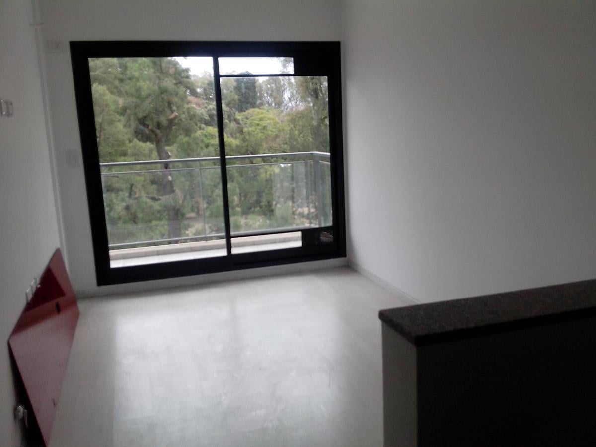 Foto de Frente al parque, terraza con pileta y parrilla., imagen 2