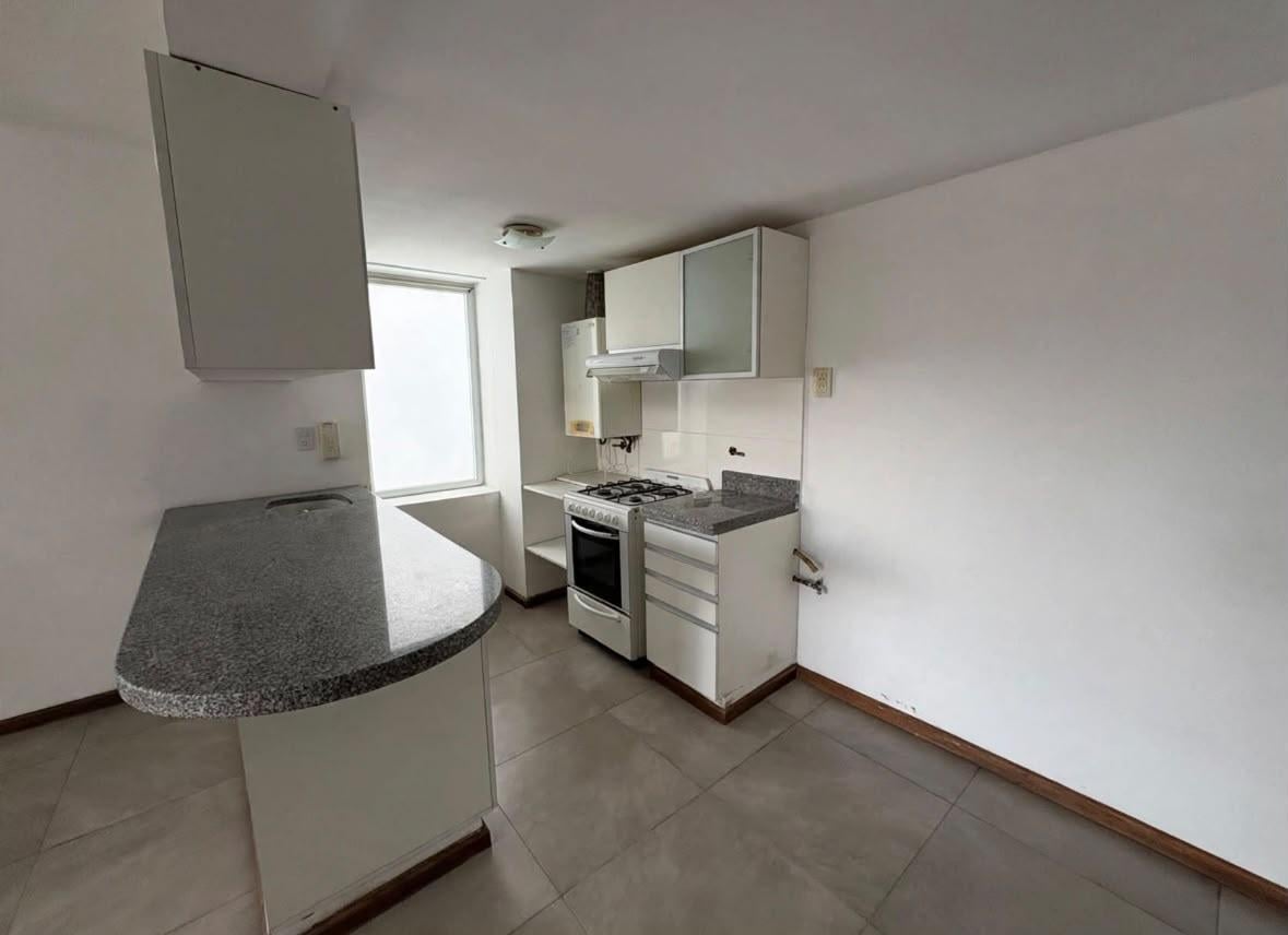 Foto de Departamento de un dormitorio con cochera en alquiler / Barrio Martín, imagen 5