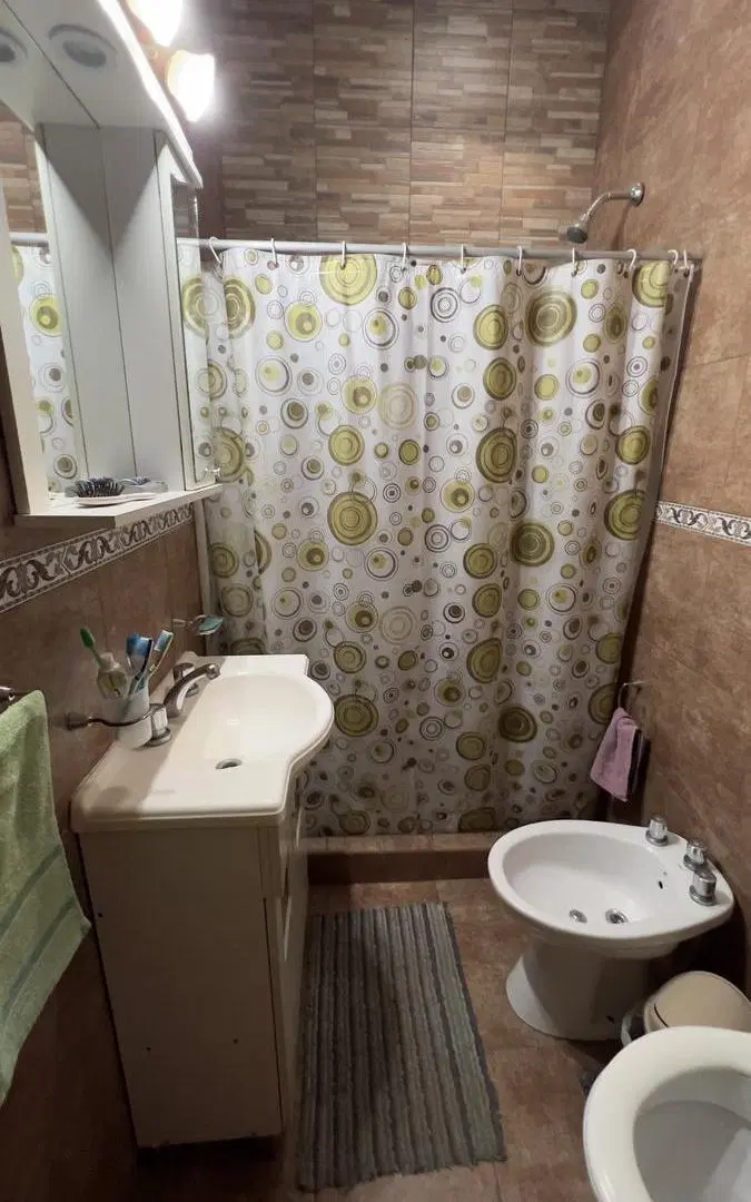Venta casa de 2 dormitorios en Tiro Suizo con Galpón 8