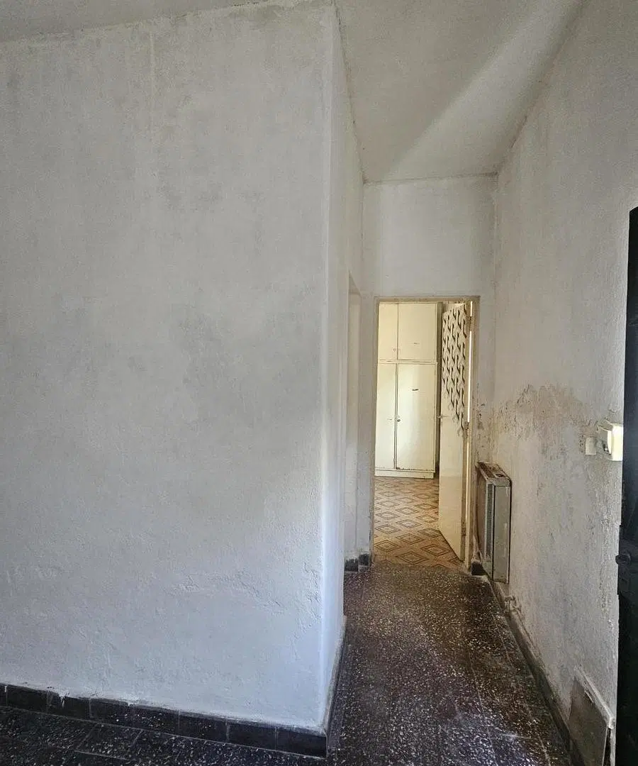 Casa interna de un dormitorio en barrio tiro suizo 8