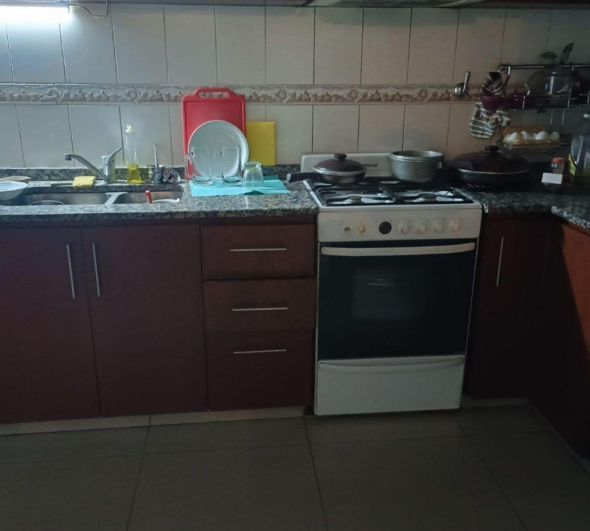 PH amplio ubicado a 30 mts de Avda. Illia