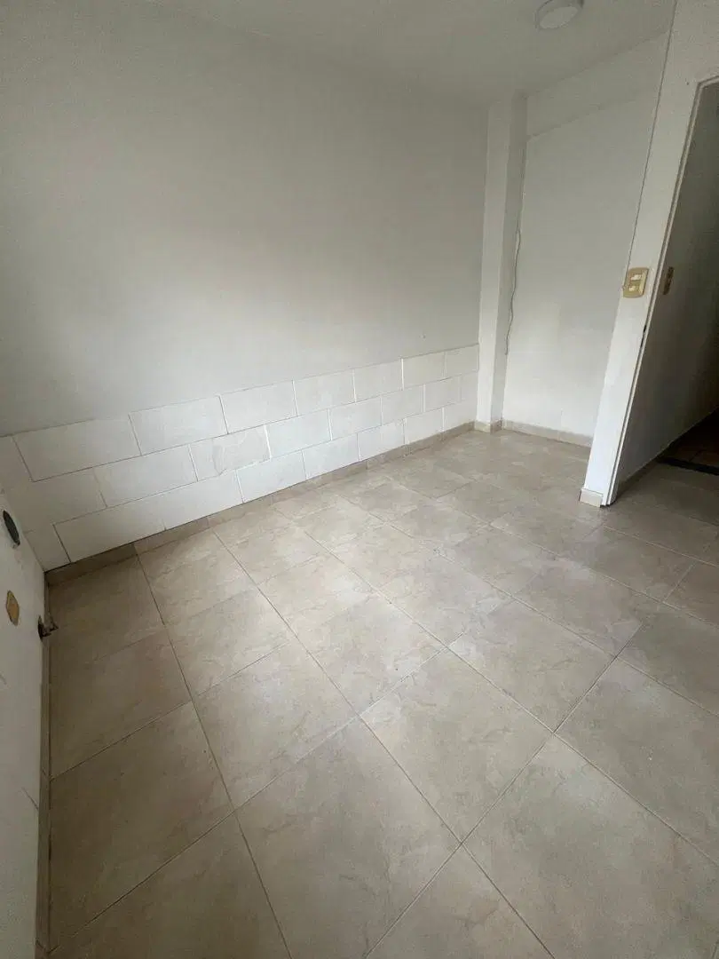 Departamento 3 ambientes. | florencio varela 2400 5