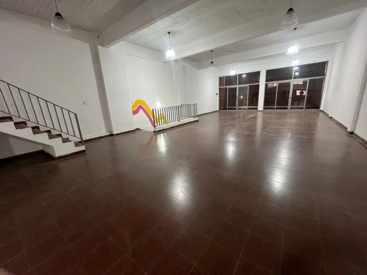 Oficina . | AV. ILLIA 2500 3