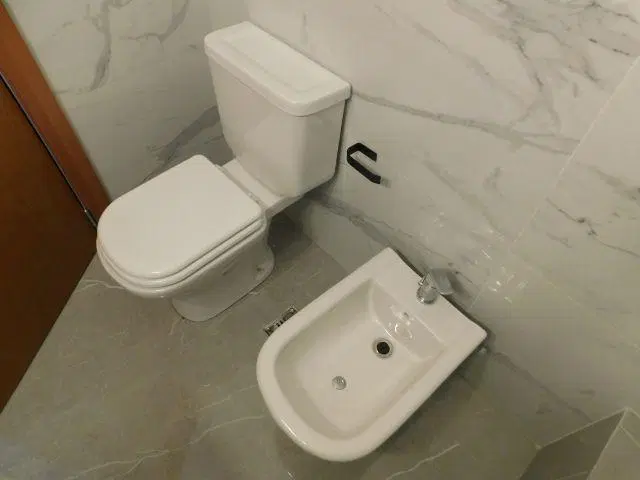 Departamento 2 ambientes a estrenar con balcon ctra.frente 2do. piso 4