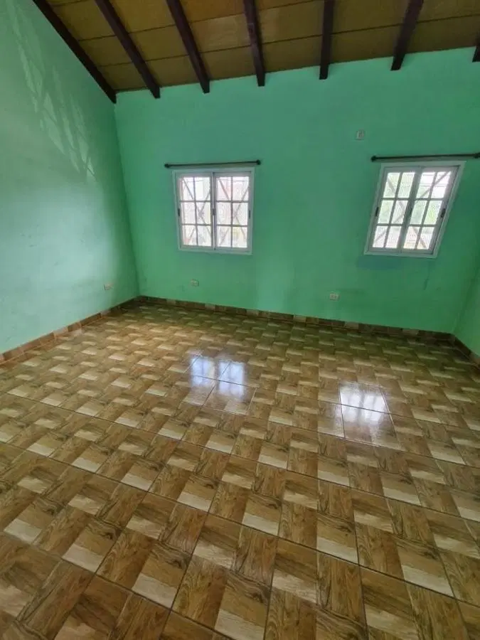 CASA Y DOS DEPARTAMENTOS EN P.A, VENTA EN BLOCK 8