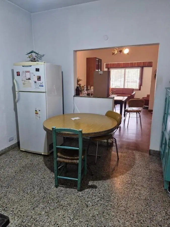 CASA Y DOS DEPARTAMENTOS EN P.A, VENTA EN BLOCK 2
