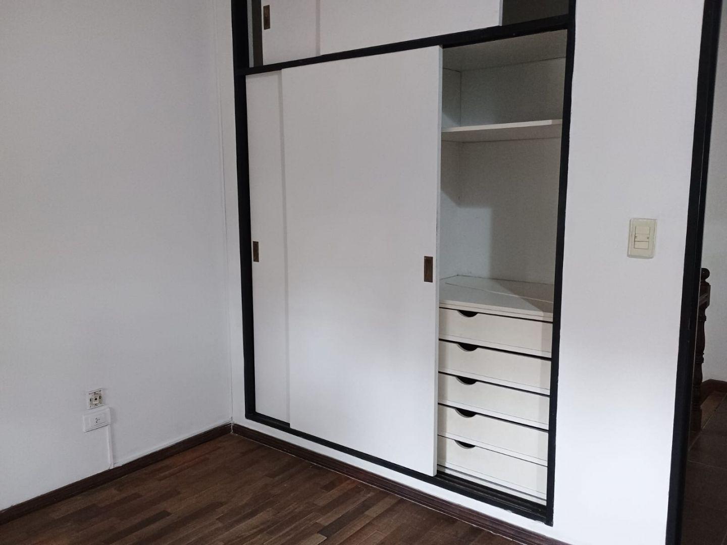Foto de Duplex 4 ambientes con cochera y patio.-, imagen 5
