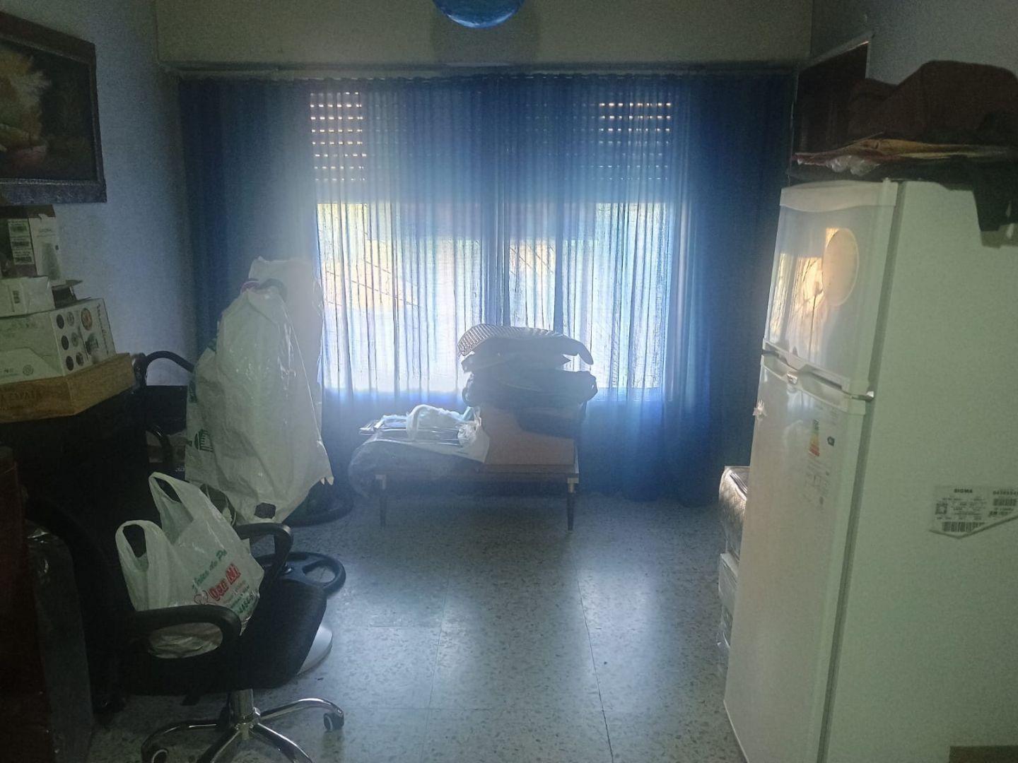 Foto de PH al frente. 3 ambientes con garage, fondo libre 130 m2, imagen 1