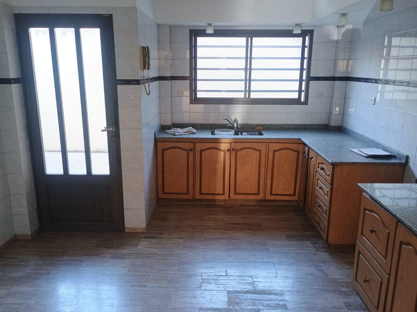 Foto de Casa P.H 3 ambientes con patio, en buenas condiciones de mantenimiento, imagen 3