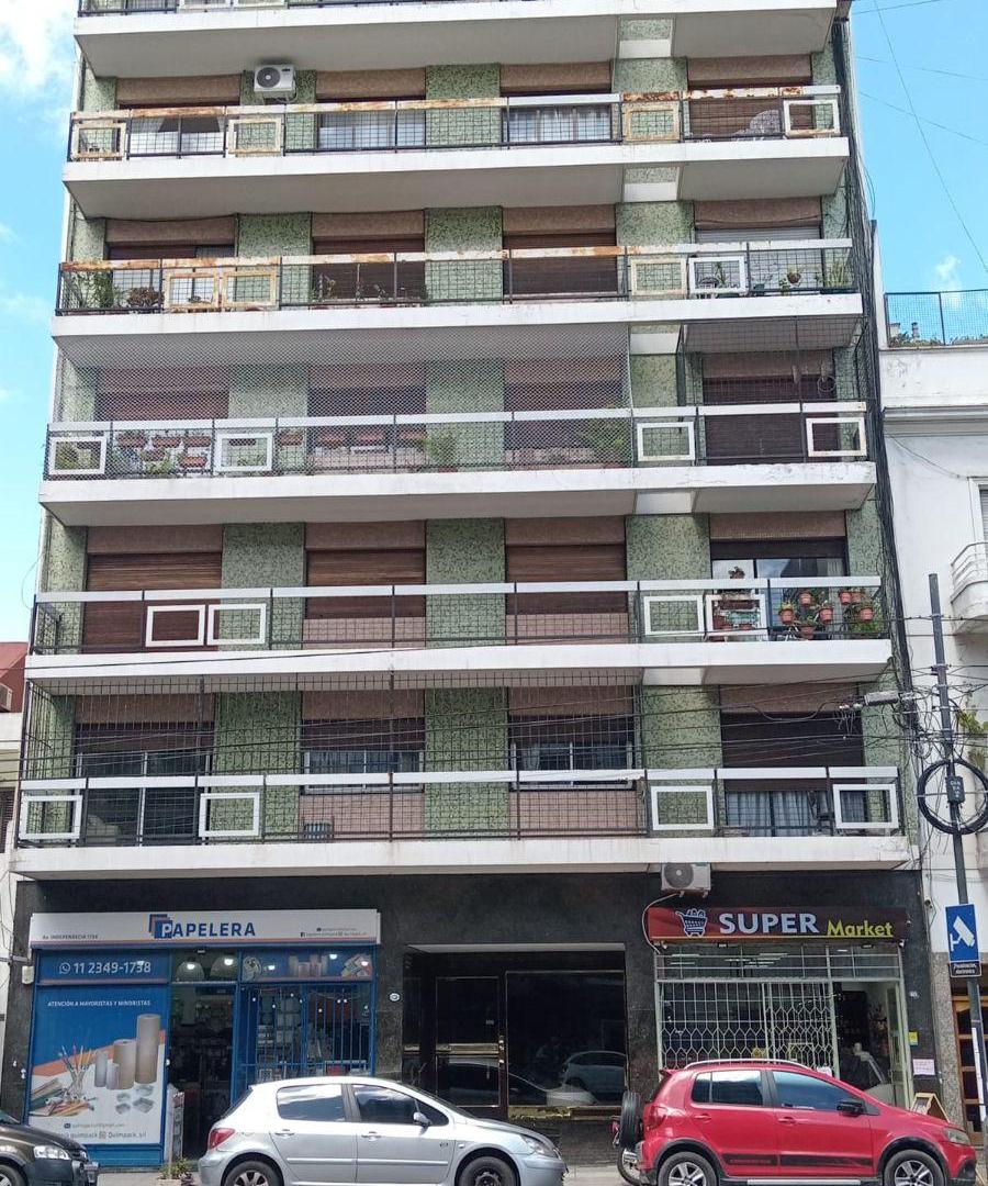 LOFT SEMIPISO DIVISIBLE DE 83 m² - EXCELENTE UBICACION - APTO CREDITO