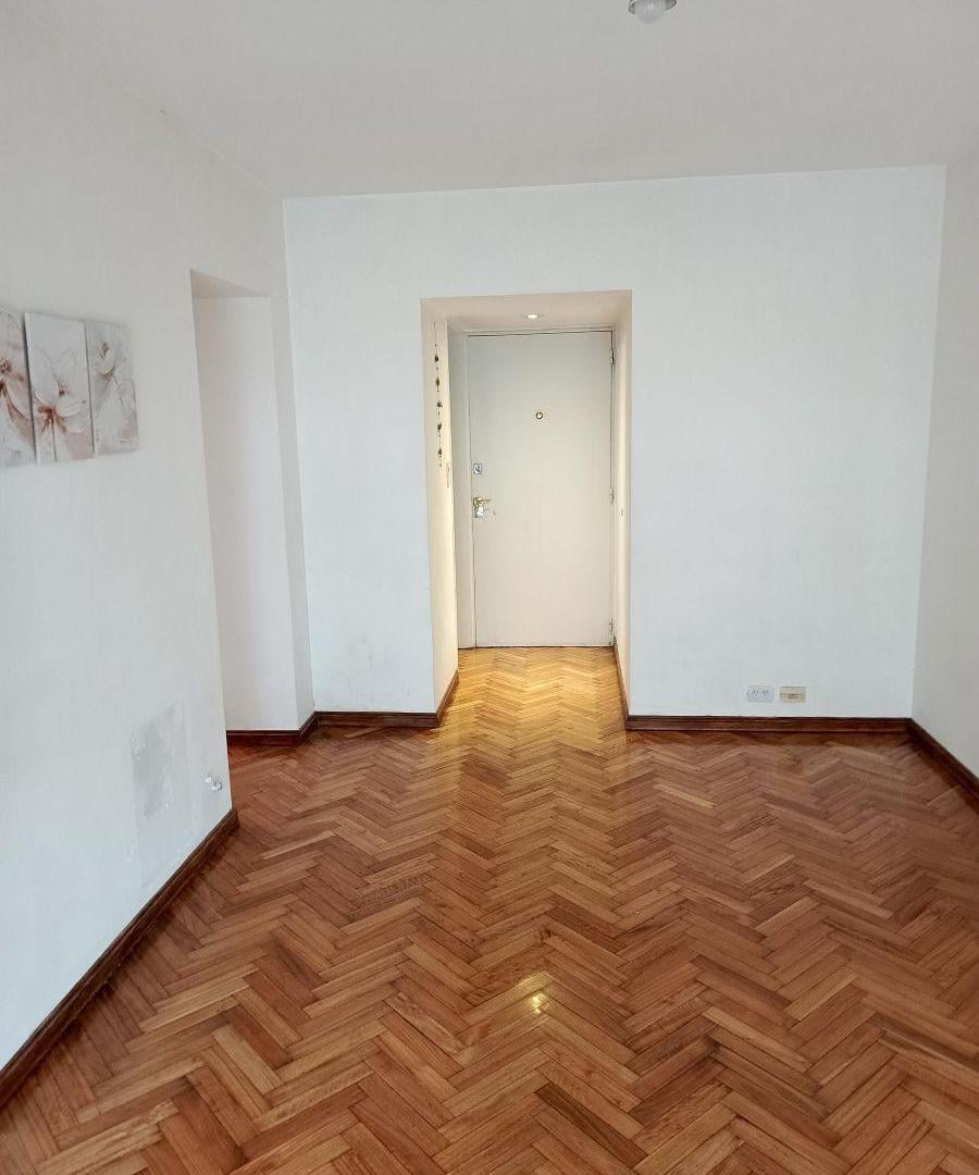 Foto de 3 AMBIENTES IMPECABLES EN RECOLETA - BALCON AL FRENTE - ACEPTA FINAER, imagen 4