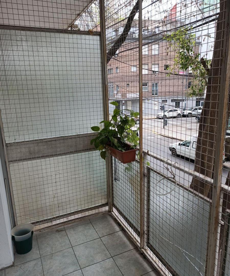 Foto de 3 AMBIENTES IMPECABLES EN RECOLETA - BALCON AL FRENTE - ACEPTA FINAER, imagen 5