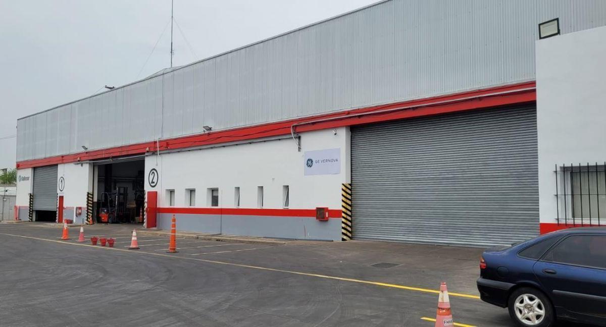 Galpon de 2700 m², Excelente Ubicacion Zonif: Industrial 3