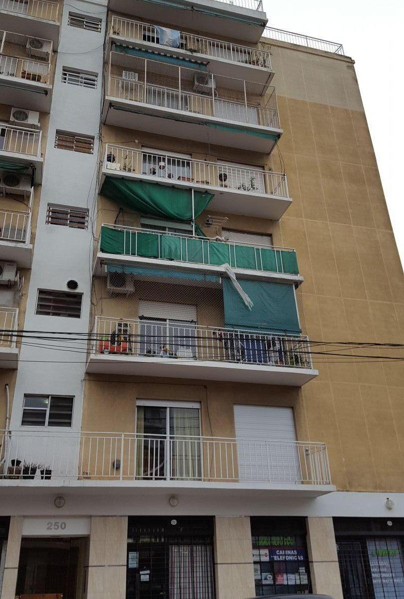 Venta de Departamento de 2 Amb en Liniers 5
