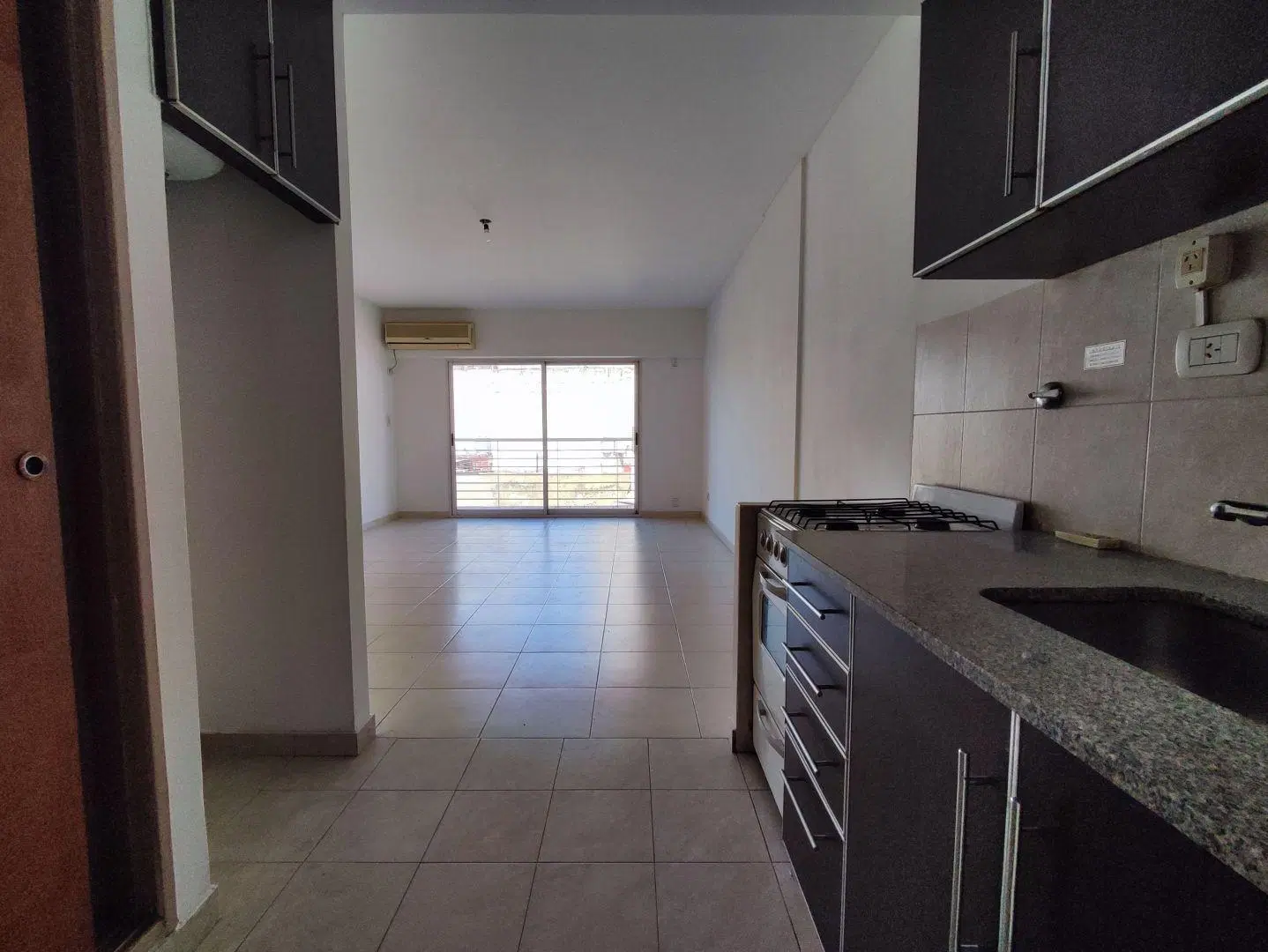 Monoambiente super amplio con balcon y amenities en Villa Urquiza 5