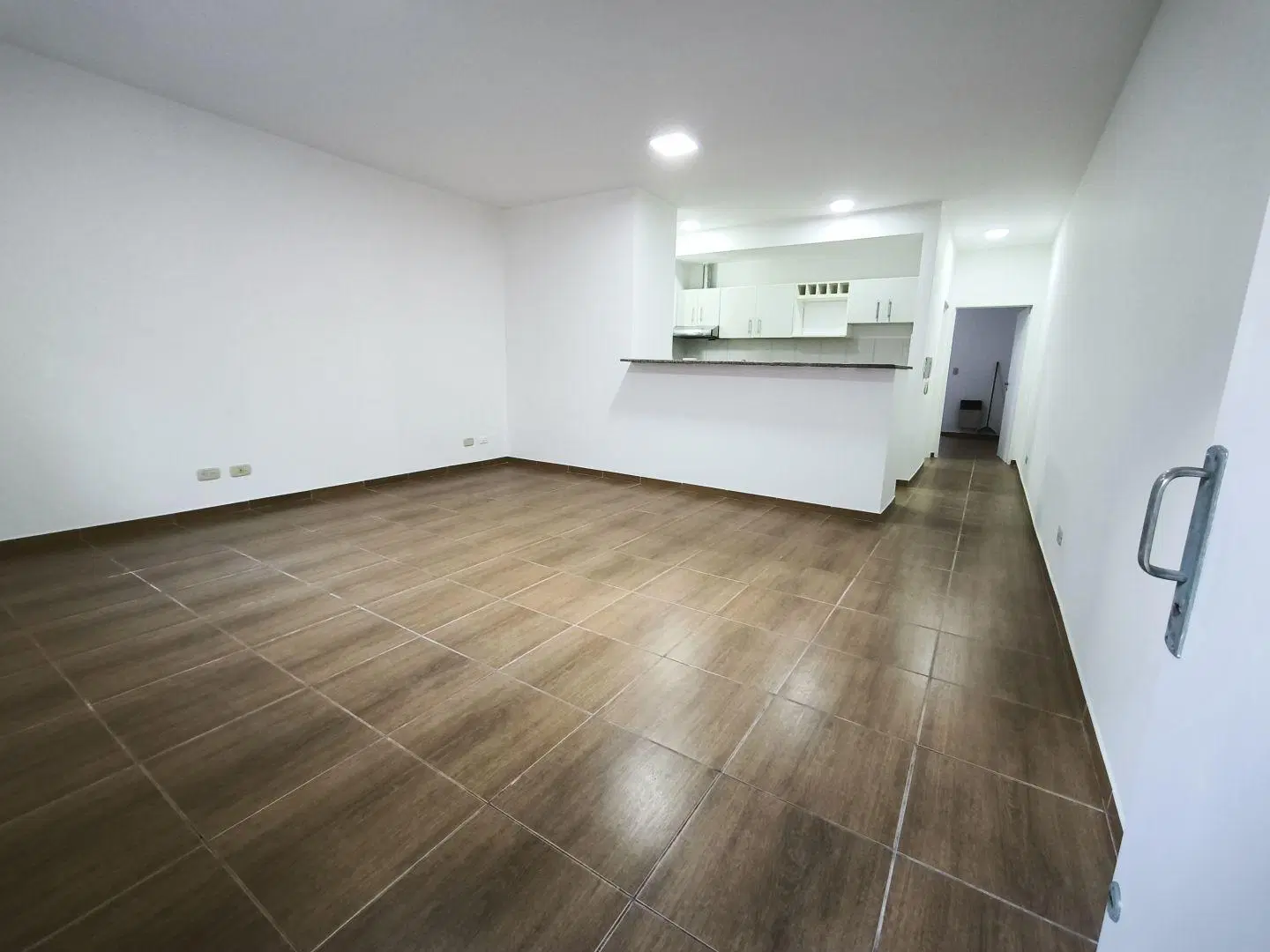 VENTA DE PH EN PB CON PATIO Y PARRILLA EN ALMAGRO 4
