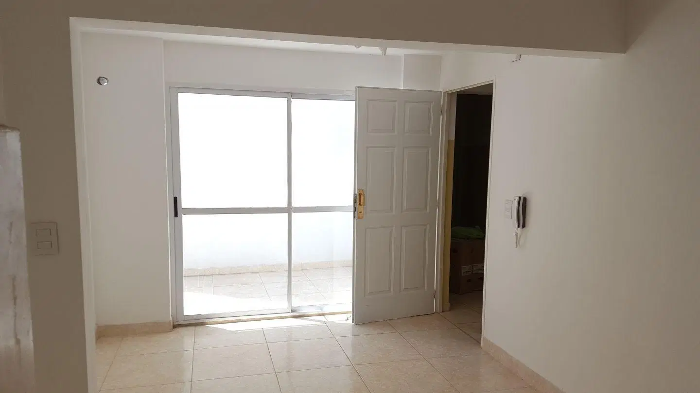 PH 2 AMBIENTES CON PATIO BAJAS EXPENSAS 2