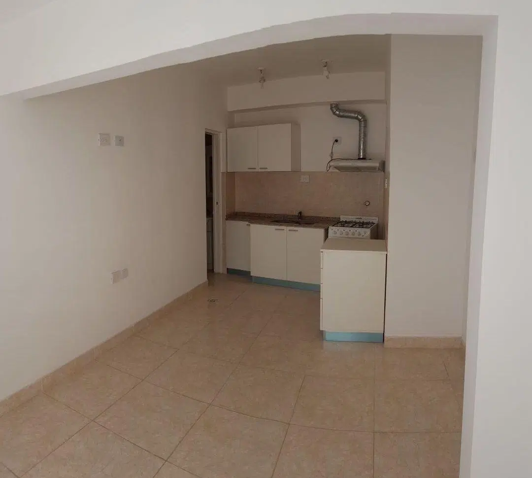 Departamento en PH de 2 ambientes con patio y terraza 4