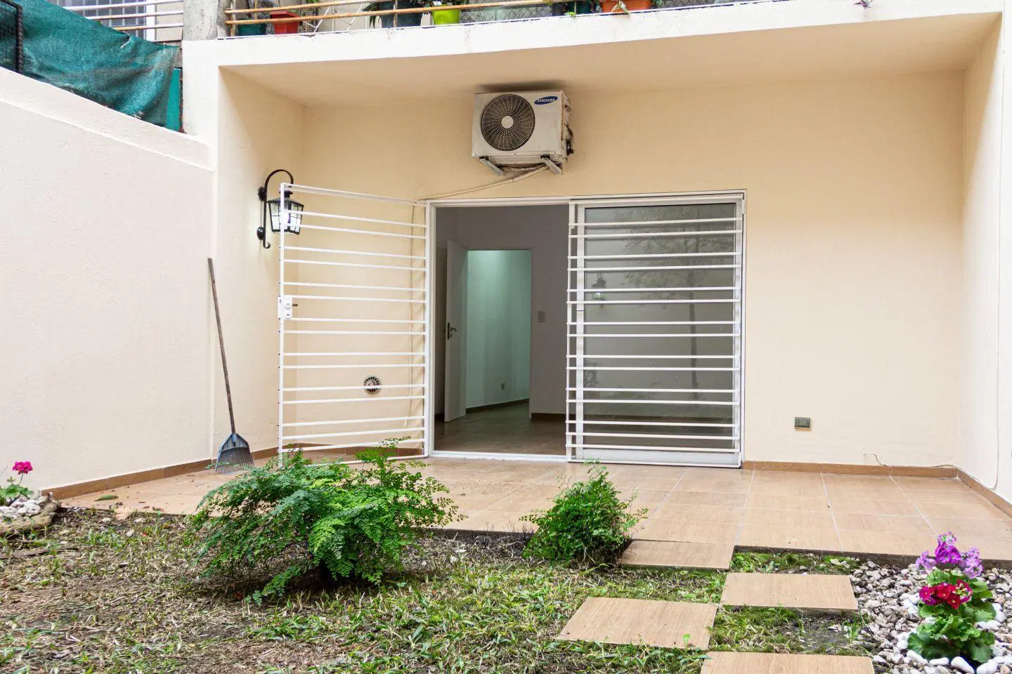 2 ambientes precioso con patio y parrilla 2