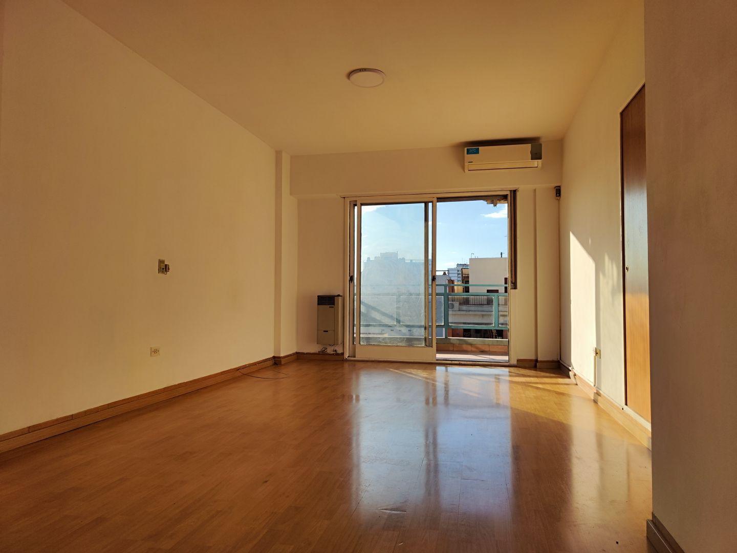 Foto de monoambiente en alquiler con balcon en Belgrano, imagen 1