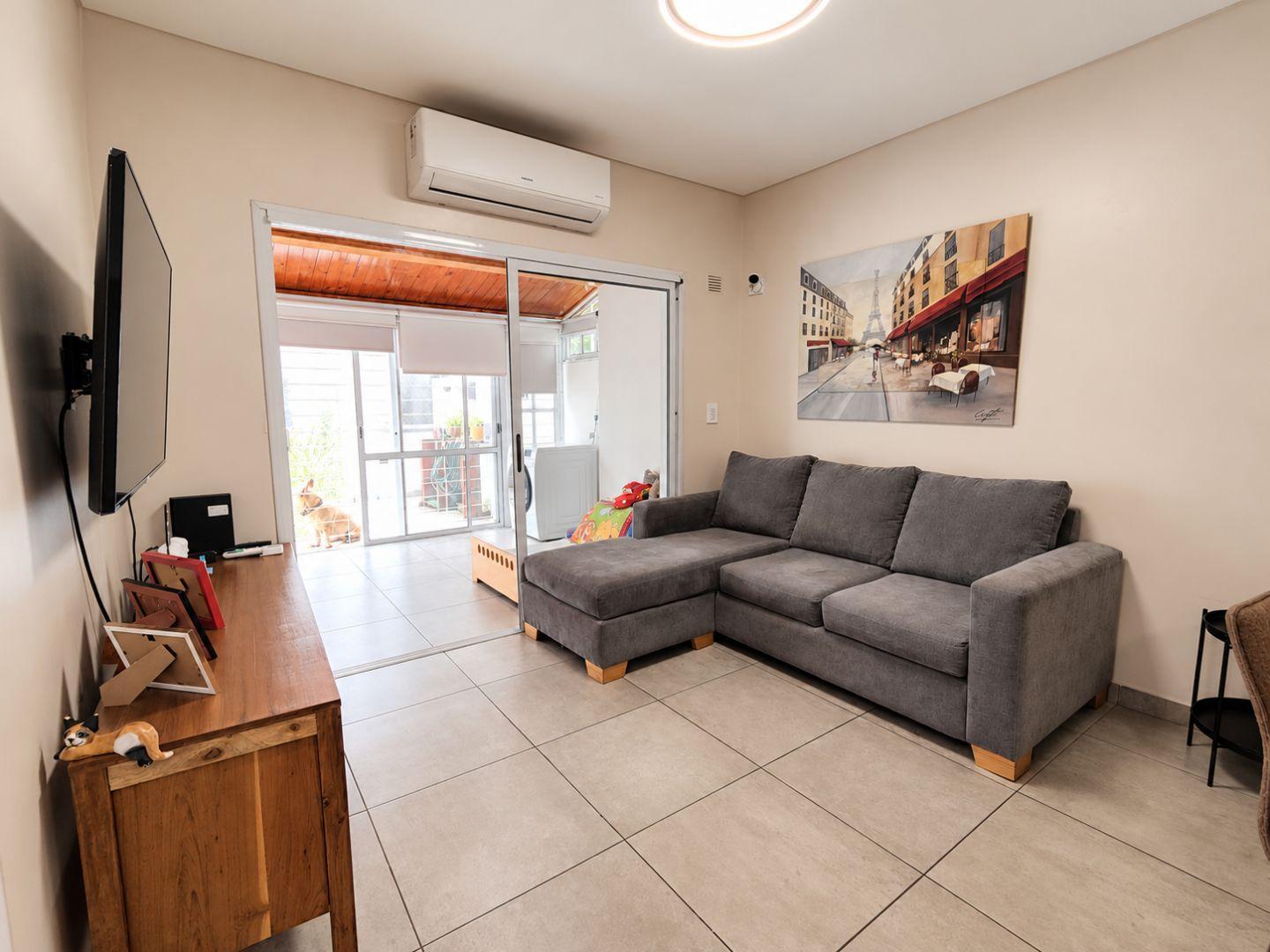 Foto de Venta Excelente departamento 2 ambintes con patio en Villa Devoto, imagen 1