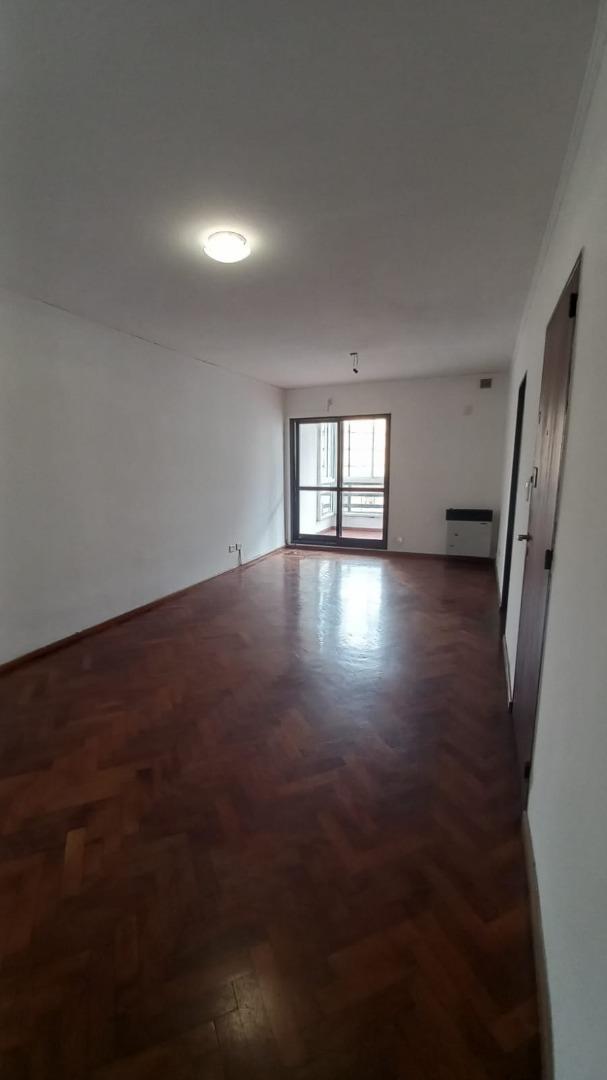 Foto de Amplio departamento de dos dormitorios. Piso 9°, imagen 1