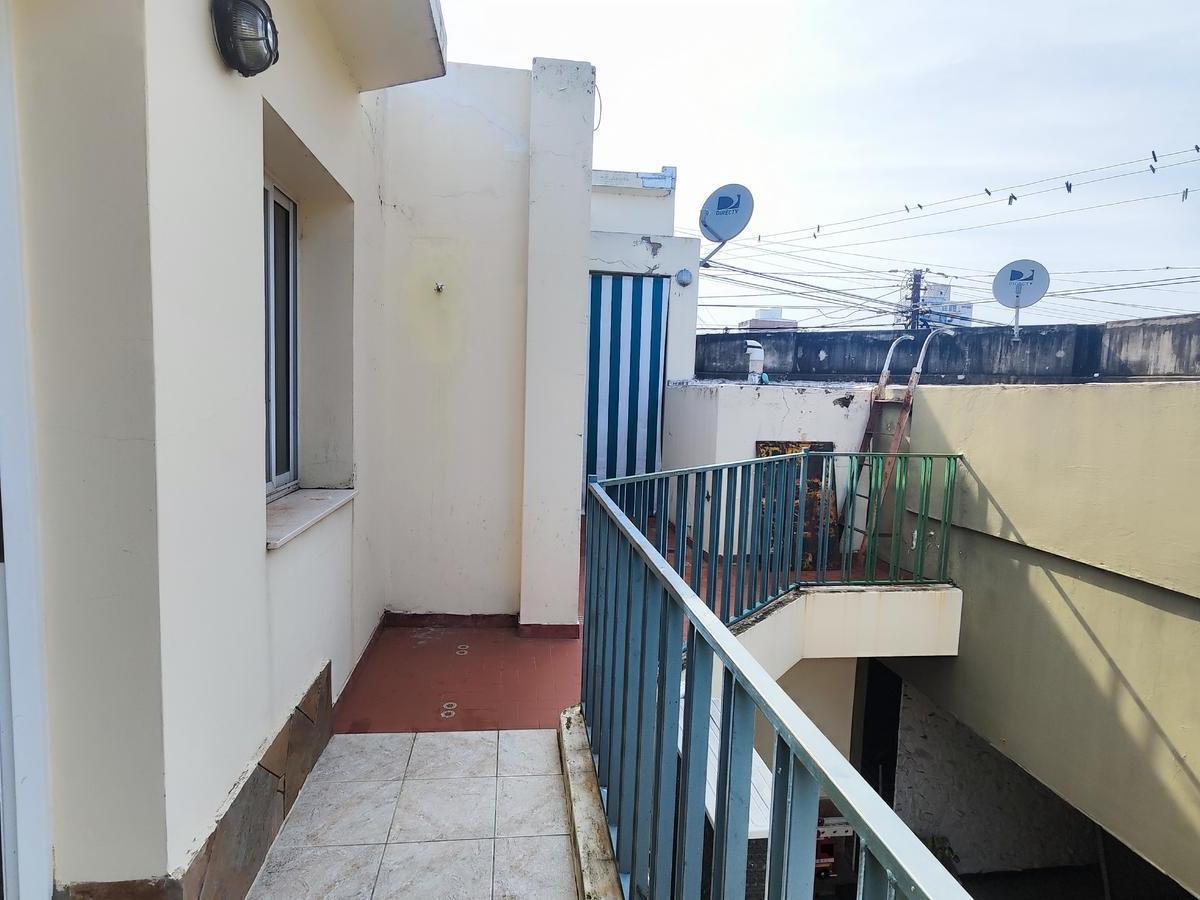 Venta Casa Esquina 3 Dorm. y Local Apto Crédito 1