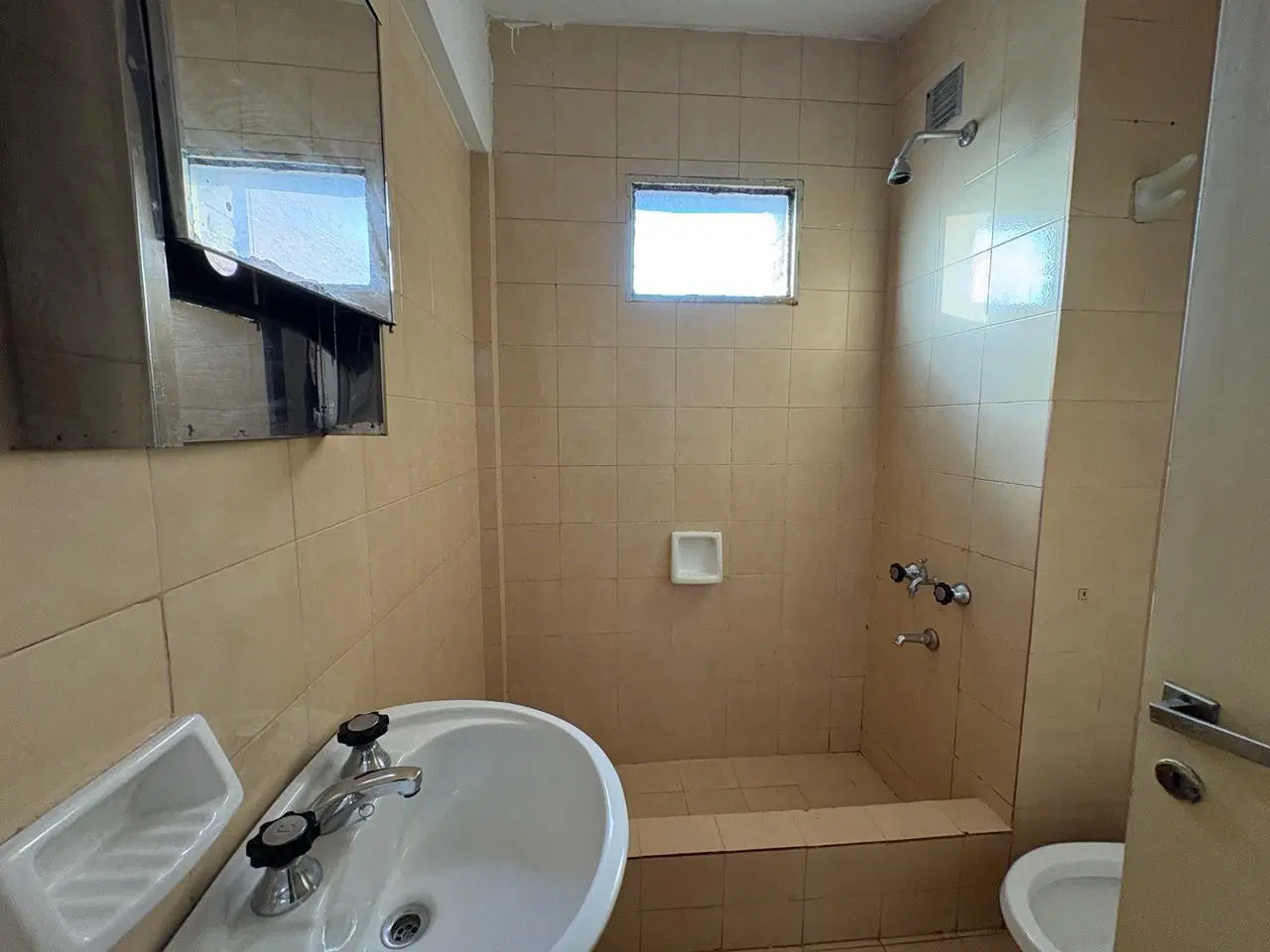 Departamento DE UN DORMITORIO CON BALCON AL FRENTE ROSARIO 8