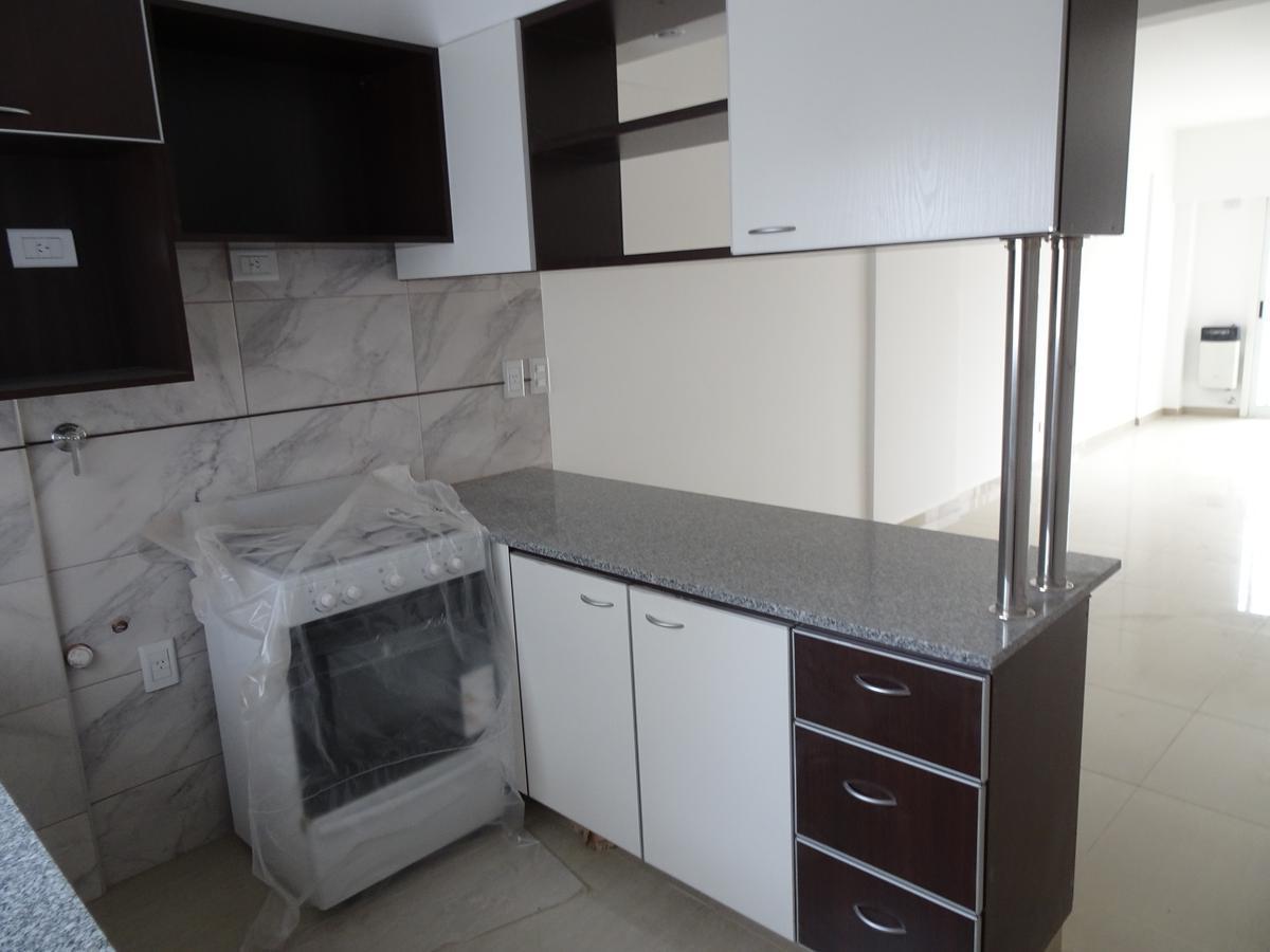 3 Ambientes Fte. - 2 Baños - 72 m² 3