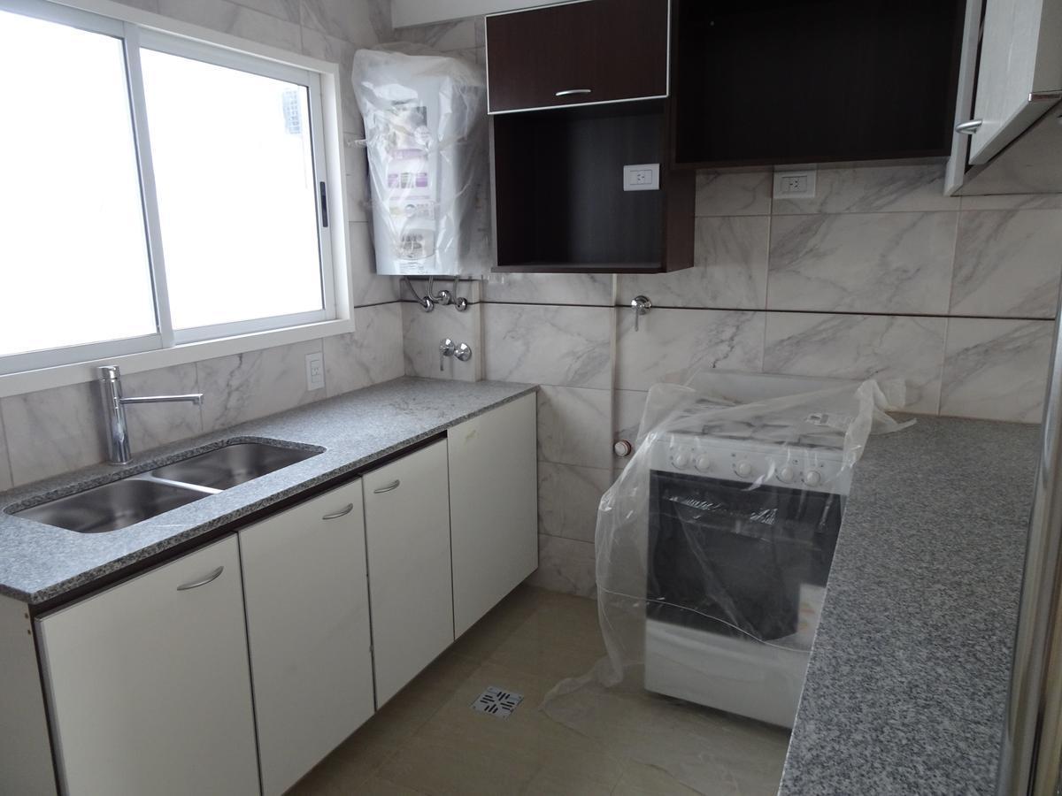 3 Ambientes Fte. - 2 Baños - 72 m² 5