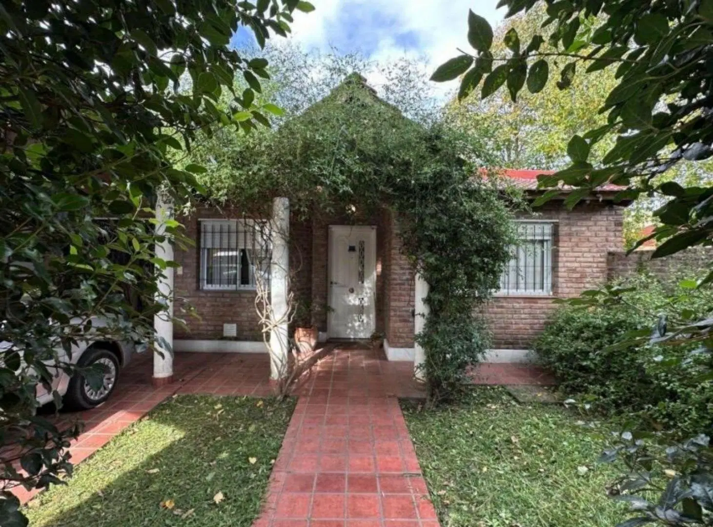 Casa urbana - Funes 2 dorm 2