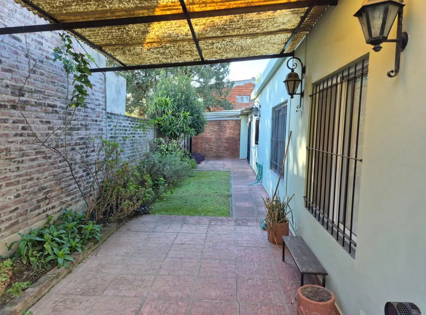 Casa en Funes zona urbana 2 dormitorios 3