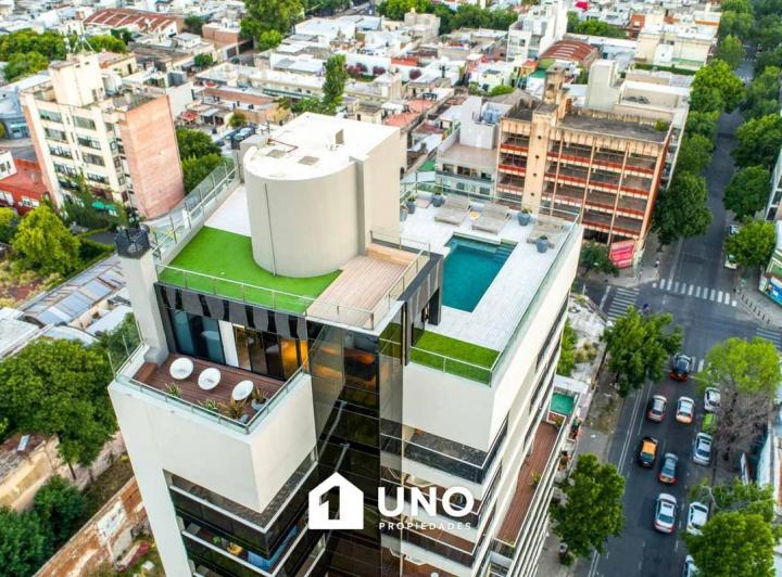 Piso exclusivo con entrepiso, jacuzzi y espectacular vista al río en Av. del Valle y Ov. Lagos. Coch 2