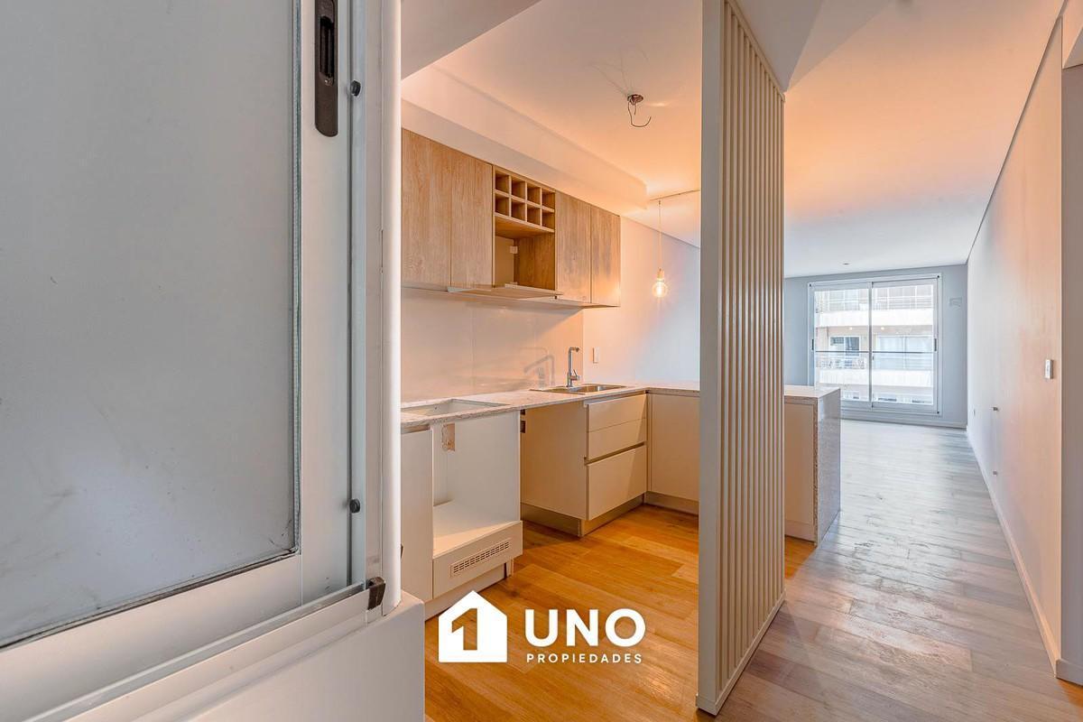 Departamento de 1 dormitorio con balcón, terraza exclusiva y amenities. Posibilidad cochera.