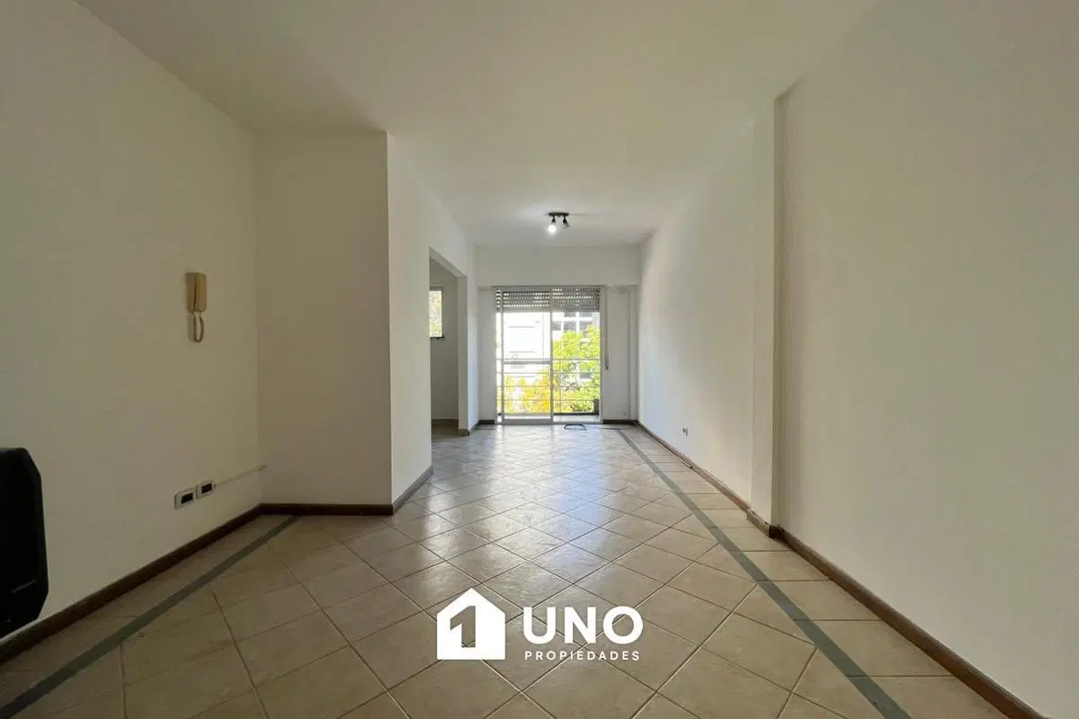 Departamento de un dormitorio con amplio balcón. 1